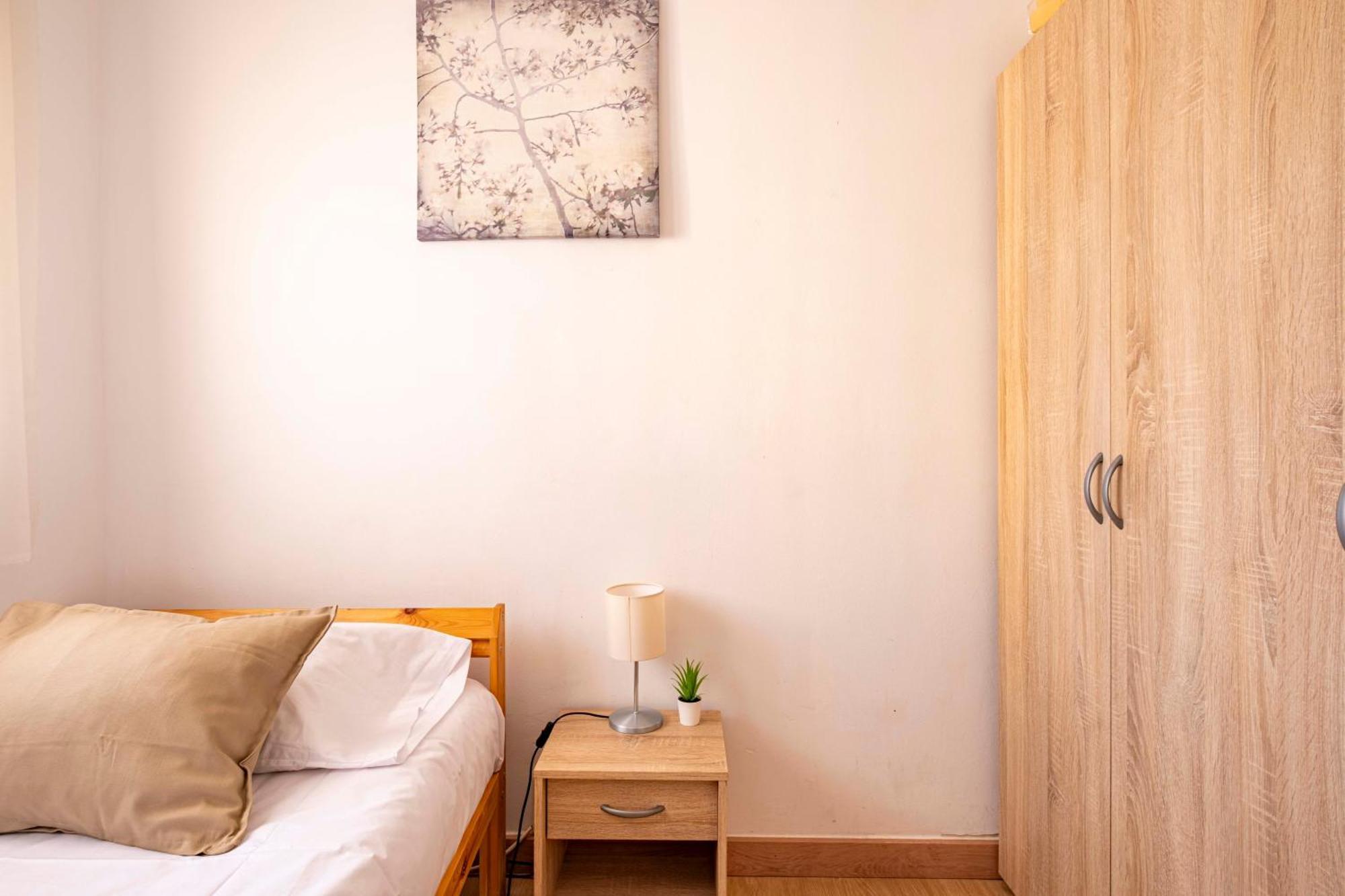 5 Min To The Sea And 15 Min To Barcelona Center Apartment Sant Adria de Besos Luaran gambar