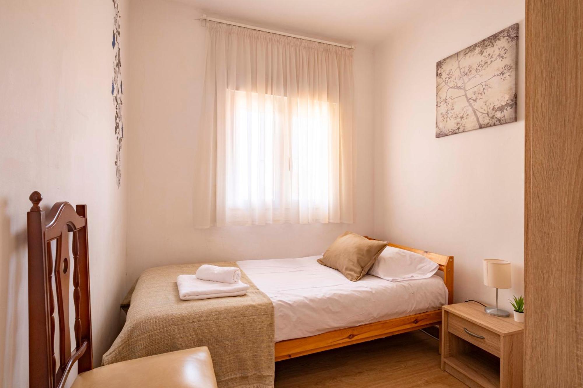 5 Min To The Sea And 15 Min To Barcelona Center Apartment Sant Adria de Besos Luaran gambar
